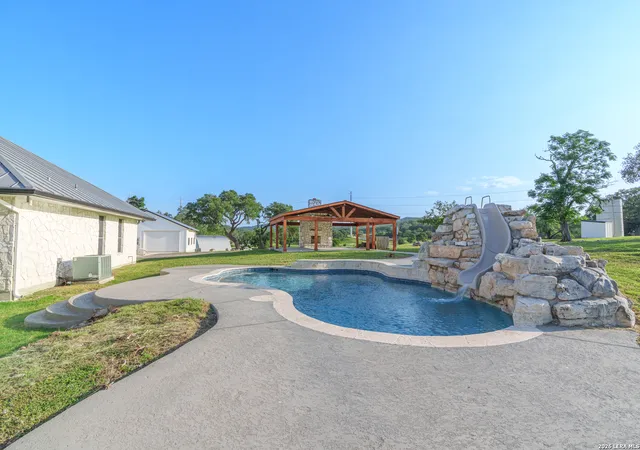 Homes for sale in Boerne, TX | 33 Lost Vly, Boerne, TX 78006 | MLS# 1995019