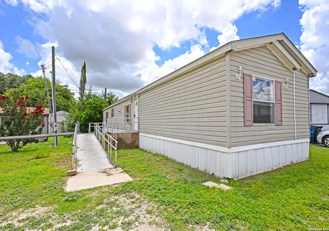 27th image of 1339 Wald Rd Lot 33, New Braunfels, TX 78132 | MLS# 1995030