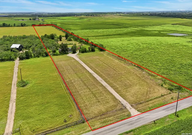 1st image of 670 Nickerson Farms Rd, Seguin, TX 78155 | MLS# 1995050