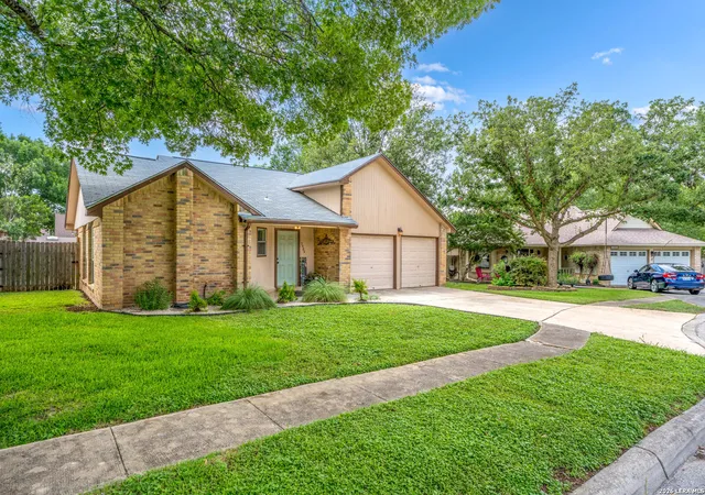 Homes for sale in Live Oak, TX | 7900 Forest Xing, Live Oak, TX 78233 | MLS# 1995106