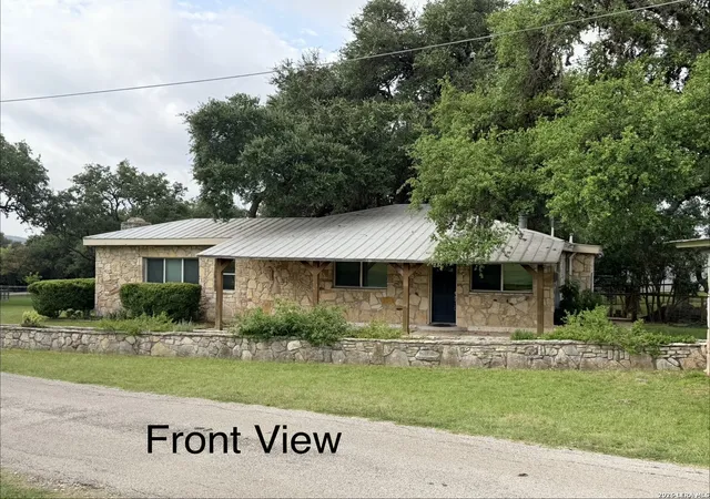 2nd image of 25423 Triangle Loop, San Antonio, TX 78255 | MLS# 1995124