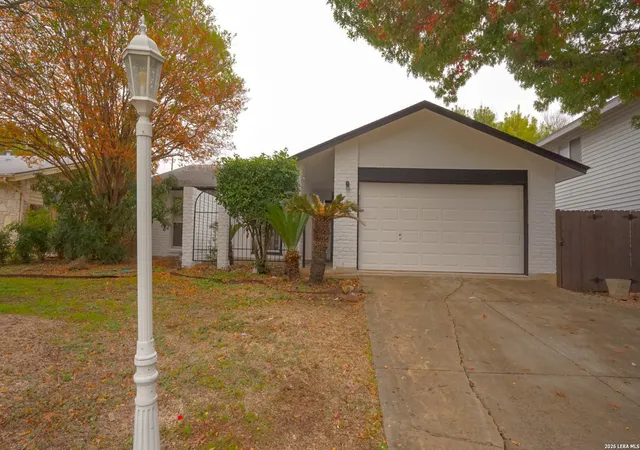Photo 3 of Single family home for sale at 1306 S Ellison Dr, San Antonio, TX 78245 | MLS# 1995148 | Listing updated on 2026-09-05