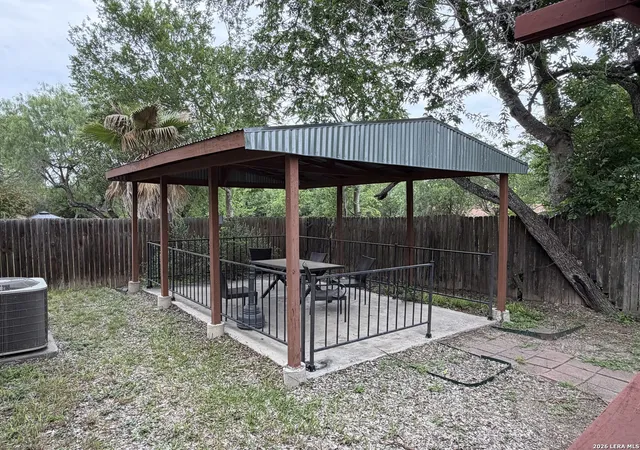 18th image of 647 Cypressgreen Dr, San Antonio, TX 78245 | MLS# 1995157