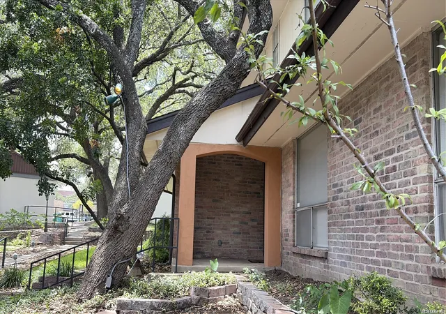 Photo 3 of Condo for sale at 8915 Datapoint Dr #44B, San Antonio, TX 78229 | MLS# 1995171 | Listing updated on 2026-09-17