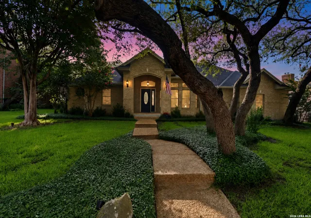 3rd image of 24 Inwood Mnr, San Antonio, TX 78248 | MLS# 1995188