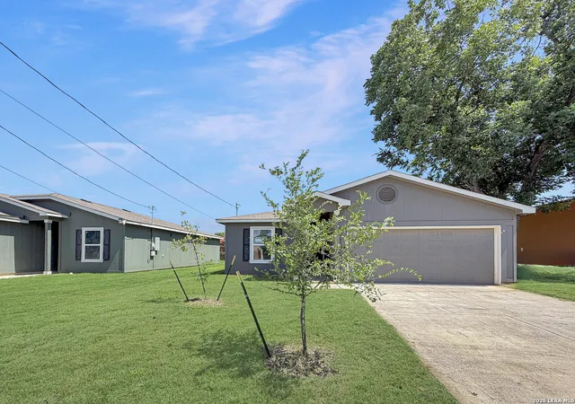 Photo 1 of Single family home for sale at 747 Rice Rd, San Antonio, TX 78220 | MLS# 1995190 | Listing updated on 2026-09-19