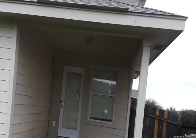 Photo 3 of Single family home for sale at 16711 Quartett Ln, San Antonio, TX 78266 | MLS# 1995199 | Listing updated on 2026-07-07