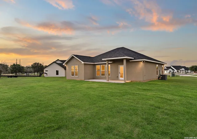 Homes for sale in Lytle, TX | 100 W Medium Meadow Dr, Lytle, TX 78052 | MLS# 1995255