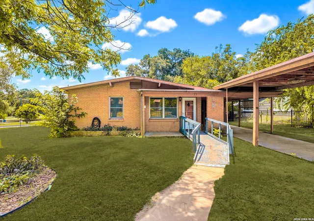 Photo 1 of Sale Pending at 610 Pilgrim Dr, San Antonio, TX 78213 | MLS# 1995288 | Listing updated on 2026-09-08