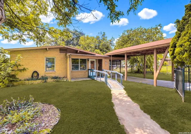 Photo 3 of Sale Pending at 610 Pilgrim Dr, San Antonio, TX 78213 | MLS# 1995288 | Listing updated on 2026-09-08