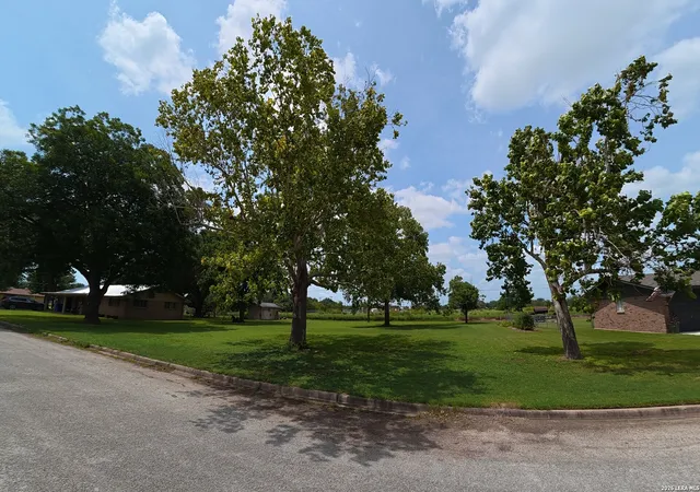 Homes for sale in Seguin, TX | Tbd Westview, Seguin, TX 78155 | MLS# 1995289