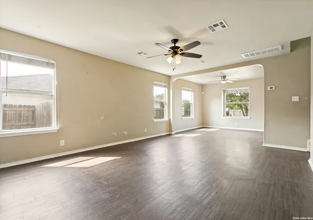 5th image of 310 Ibis Falls Dr, New Braunfels, TX 78130 | MLS# 1995306