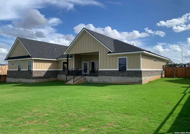 21st image of 128 Woodbridge, La Vernia, TX 78121 | MLS# 1995346