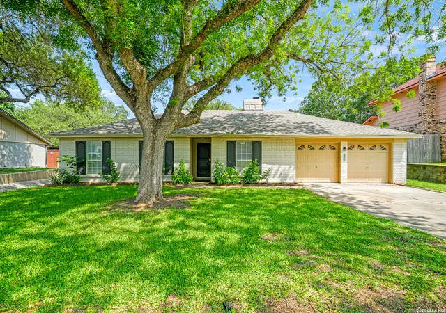 Homes for sale in Universal City, TX | 134 High Oak, Universal City, TX 78148 | MLS# 1995351