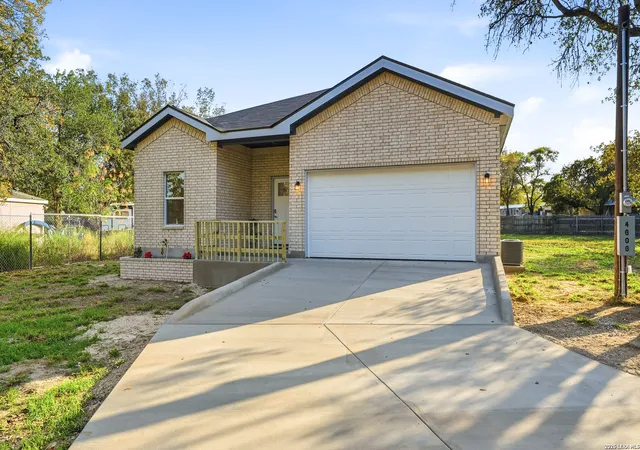 4th image of 4606 Lee Way, Elmendorf, TX 78112 | MLS# 1995371