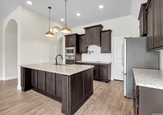 Photo 4 of Single family home for sale at 2912 Countryside Path, Seguin, TX 78155 | MLS# 1995480 | Listing updated on 2026-09-25