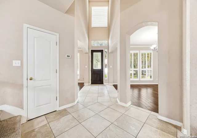 Photo 2 of Sale Pending at 504 Faulkner Dr, Schertz, TX 78154 | MLS# 1995485 | Listing updated on 2026-08-28