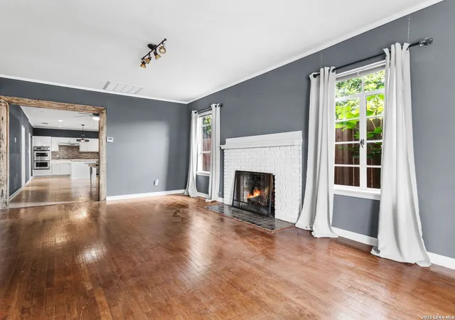3rd image of 507 S Palmetto Avenue, San Antonio, TX 78203 | MLS# 1995495