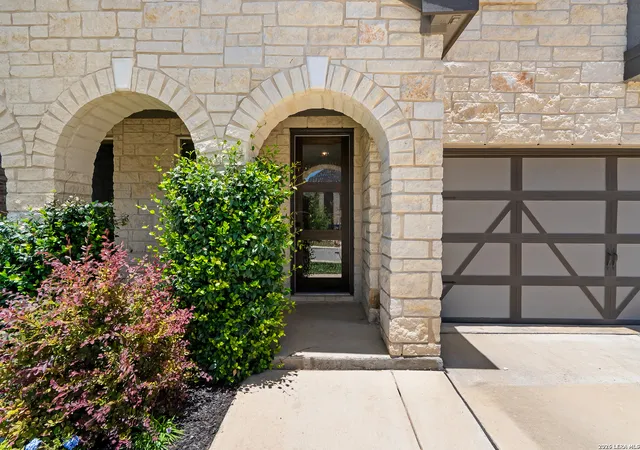 Photo 2 of Single family home for sale at 22347 Escalante Run, San Antonio, TX 78261 | MLS# 1995499 | Listing updated on 2026-09-18