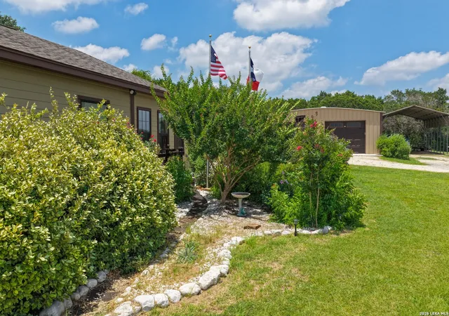 Homes for sale in Bandera, TX | 1355 Broad Oak Dr, Bandera, TX 78003 | MLS# 1995529