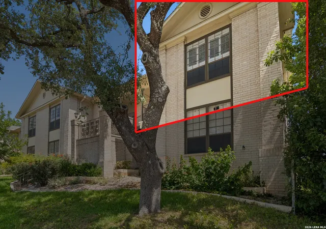 Homes for sale in San Antonio, TX | 165 W Rampart Dr, San Antonio, TX 78216
