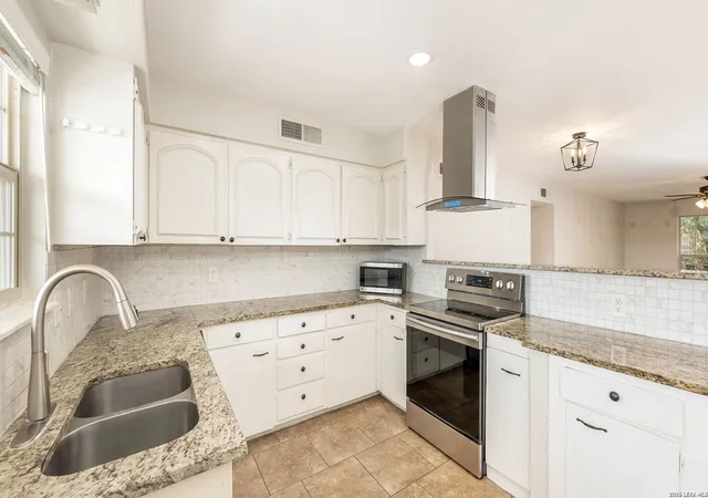 Photo 2 of Condo for sale at 7500 Callaghan #APT 232, San Antonio, TX 78229 | MLS# 1995554 | Listing updated on 2026-08-09