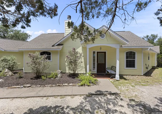 4th image of 136 Lakeridge Loop, Lakehills, TX 78063 | MLS# 1995558