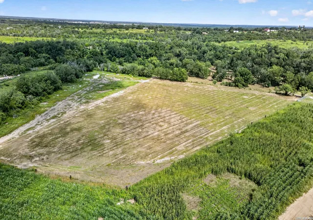 Photo 4 of Land for sale at 5354 Labus Rd, Elmendorf, TX 78112 | MLS# 1995590 | Listing updated on 2026-09-18