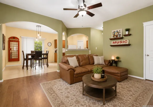 Photo 3 of Sale Pending at 3903 Paradiso Loop, San Antonio, TX 78260 | MLS# 1995591 | Listing updated on 2026-09-10