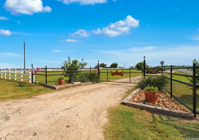 2nd image of 4874 Old Lehmann, Kingsbury, TX 78638 | MLS# 1995596