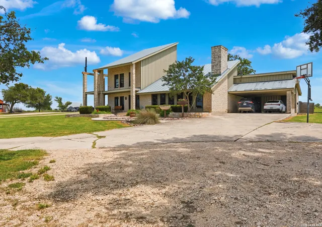 4th image of 4874 Old Lehmann, Kingsbury, TX 78638 | MLS# 1995596