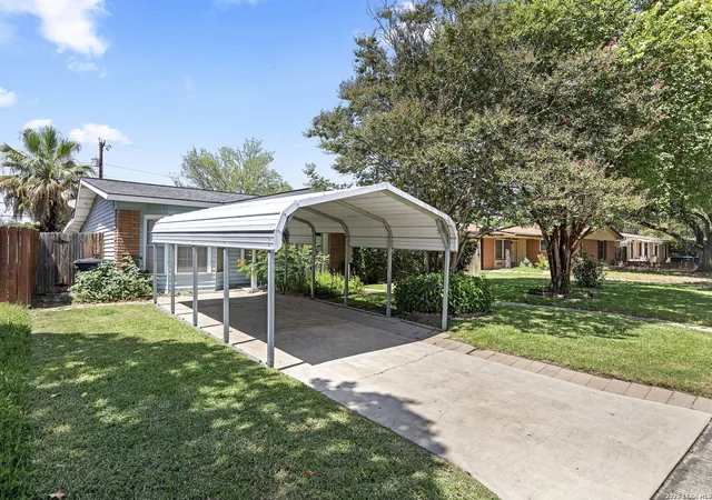 Photo 2 of Sale Pending at 339 Covina Ave, San Antonio, TX 78218 | MLS# 1995610 | Listing updated on 2026-09-07