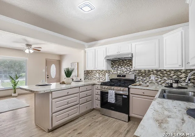 5th image of 910 Menefee Blvd, San Antonio, TX 78237 | MLS# 1995620