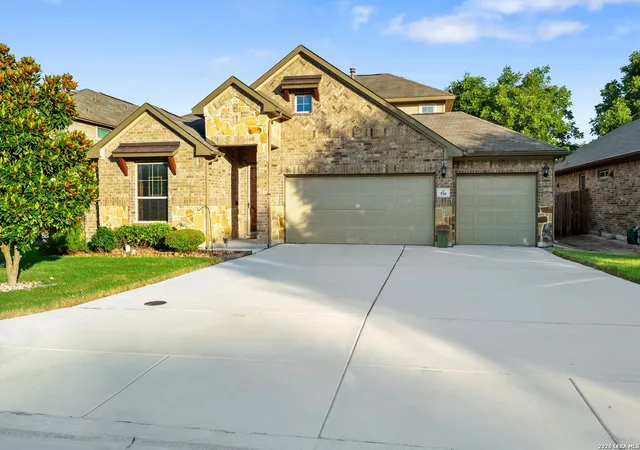 Photo 3 of Single family home for sale at 516 Pecan Farms, New Braunfels, TX 78130 | MLS# 1995674 | Listing updated on 2026-09-20