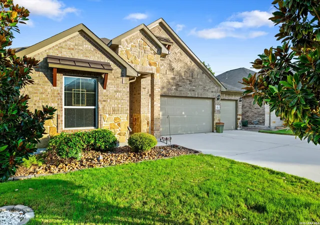 Photo 2 of Single family home for sale at 516 Pecan Farms, New Braunfels, TX 78130 | MLS# 1995674 | Listing updated on 2026-09-20