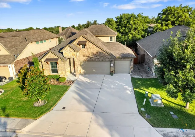 Photo 4 of Single family home for sale at 516 Pecan Farms, New Braunfels, TX 78130 | MLS# 1995674 | Listing updated on 2026-09-20