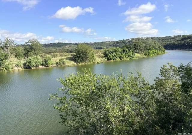 2nd image of 359 River Cliff Pl, Spring Branch, TX 78070 | MLS# 1995677