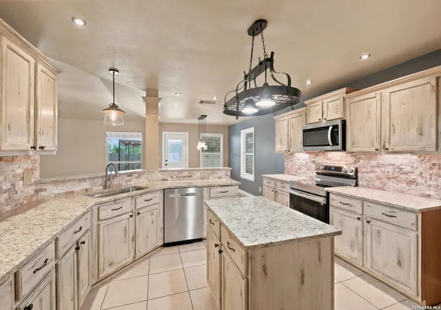 Photo 4 of Sale Pending at 9222 Cedar Pt, Helotes, TX 78023 | MLS# 1995682 | Listing updated on 2026-08-07