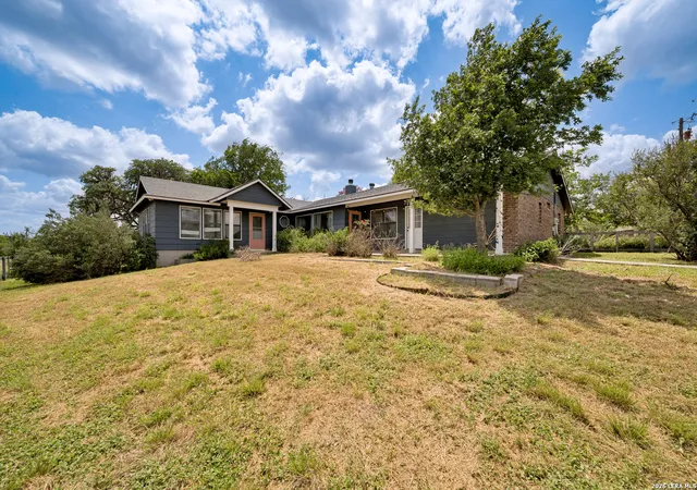 Homes for sale in Bandera, TX | 270 Briarwood Cir, Bandera, TX 78003 | MLS# 1995684