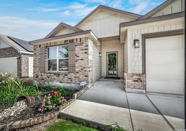 Photo 1 of Sale Pending at 5407 Pearl Vly, San Antonio, TX 78242 | MLS# 1995689 | Listing updated on 2026-08-14
