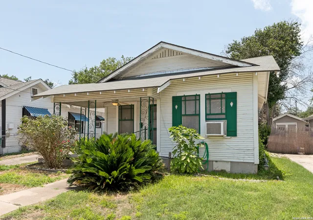 1st image of 230 W High, San Antonio, TX 78210 | MLS# 1995694