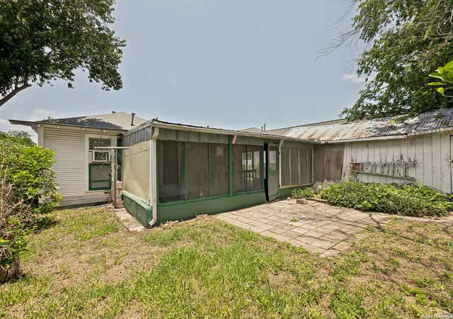 32nd image of 230 W High, San Antonio, TX 78210 | MLS# 1995694