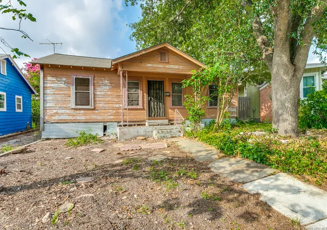 Homes for sale in San Antonio, TX | 1330 W Rosewood Ave, San Antonio, TX 78201 | MLS# 1995699