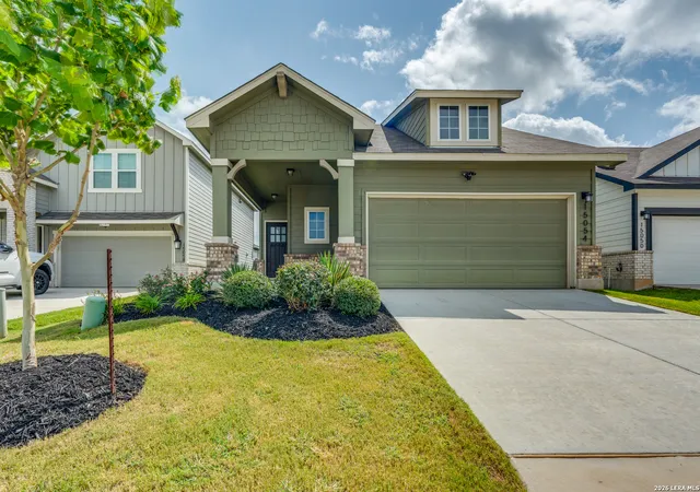 Photo 1 of Single family home for sale at 15054 Palm Desert Ct, San Antonio, TX 78217 | MLS# 1995720 | Listing updated on 2026-09-15