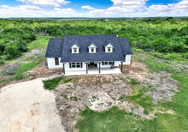 Homes for sale in Castroville, TX | 618 Private Road 5769, Castroville, TX 78009 | MLS# 1995736