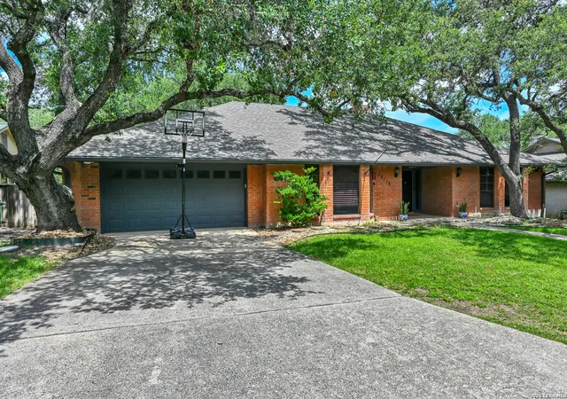 Homes for sale in San Antonio, TX | 13115 N Hunters Cir, San Antonio, TX 78230 | MLS# 1995758
