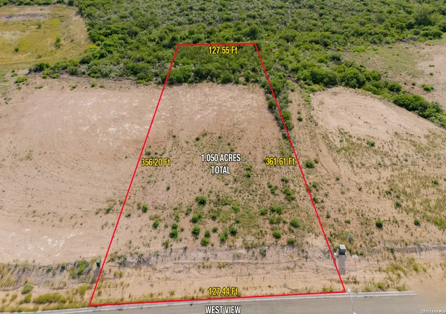 2nd image of 351 Paseo Del Lago, Eagle Pass, TX 78852 | MLS# 1995774