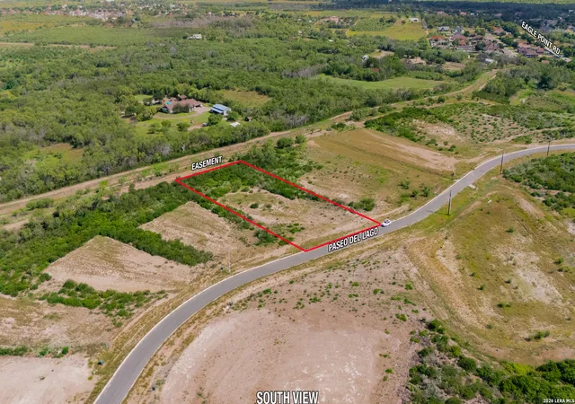 3rd image of 270 Paseo Del Lago, Eagle Pass, TX 78852 | MLS# 1995777