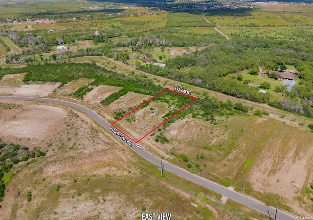 4th image of 270 Paseo Del Lago, Eagle Pass, TX 78852 | MLS# 1995777
