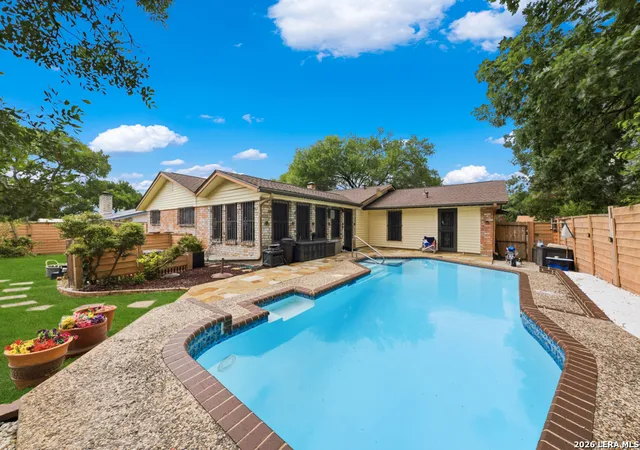 30th image of 323 Madrid, Universal City, TX 78148 | MLS# 1995780
